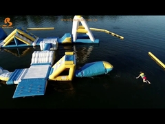 Pallone gonfiabile per saltare in acqua Materiale galleggiante di telone in PVC