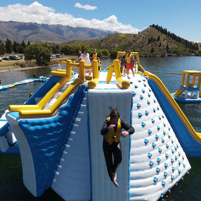 EN ISO25649 0.9mm PVC Floating Inflatable Water Park Games